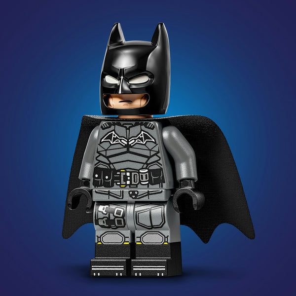 LEGO DC Super Heroes 76332 — Batmobilul din Batman – imagine 4