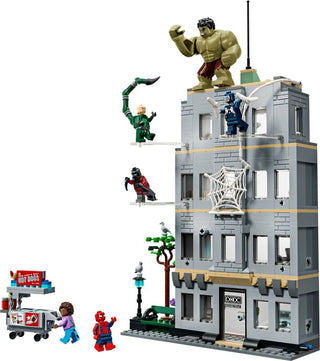 LEGO Marvel Super Heroes 76350 — Confruntarea memorabilă dintre Omul-Păianjen și Hulk
