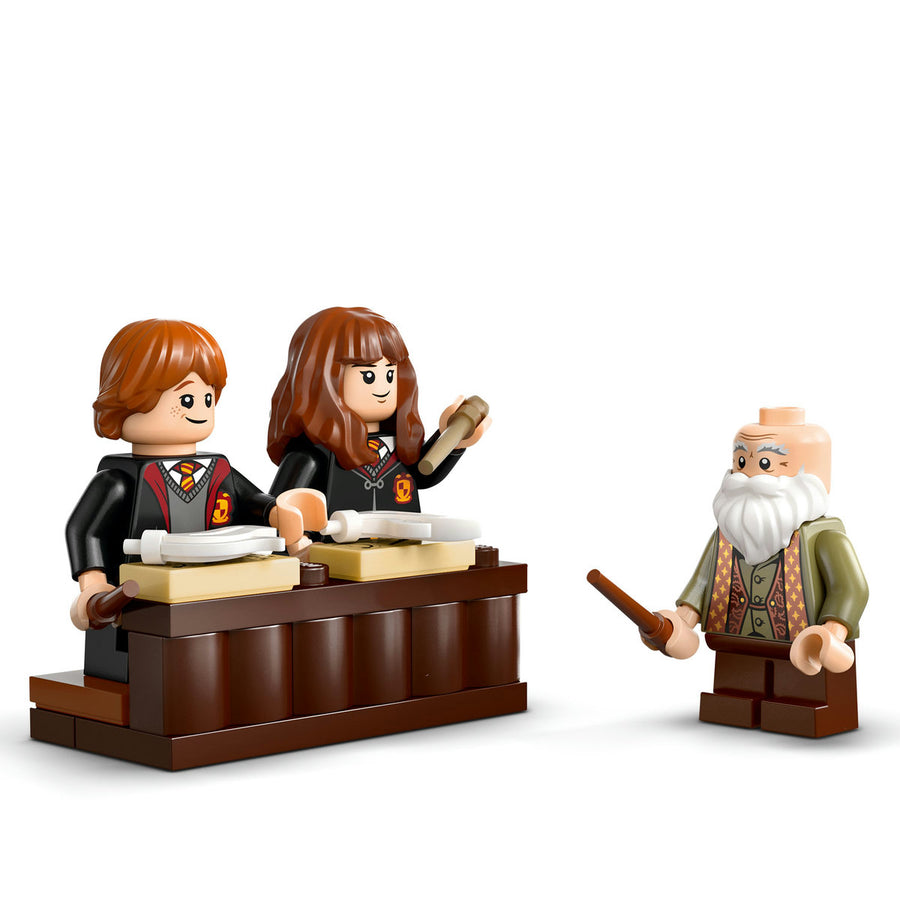 LEGO Harry Potter 76442 — Castelul Hogwarts™: Ora de farmece – imagine 3