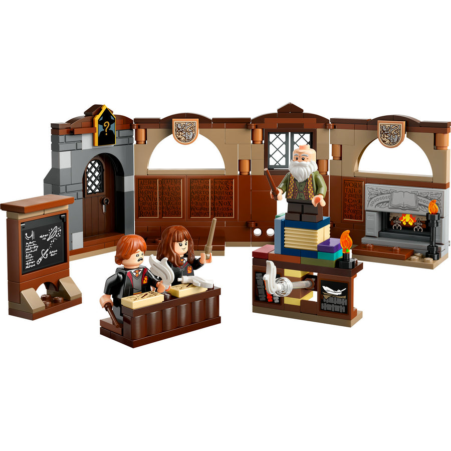 LEGO Harry Potter 76442 — Castelul Hogwarts™: Ora de farmece – imagine 7