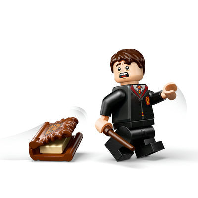 LEGO Harry Potter 76449 — Cartea monștrilor Colți de monstru – imagine 7