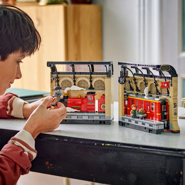 LEGO Harry Potter 76450 — Colțul cu cărți: Expresul Hogwarts – imagine 6