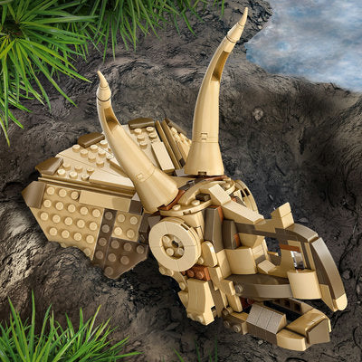 LEGO Jurassic World 76969 — Fosile de dinozaur: craniu de Triceratops – imagine 9