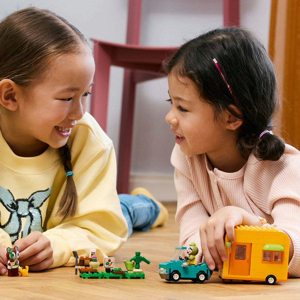 LEGO Animal Crossing 77054 — Caravana și magazinul de gradinarit al lui Leif – imagine 7