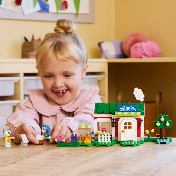LEGO Animal Crossing 77055 — Magazinul de haine detinut de Able Sisters – imagine 8