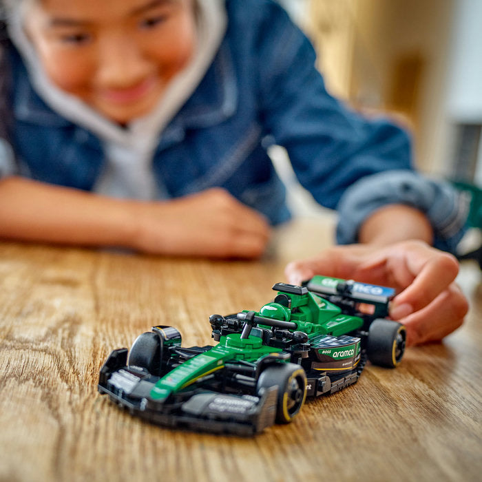 LEGO Speed Champions 77245 — Masina de curse Aston Martin Aramco F1® AMR24 – imagine 6